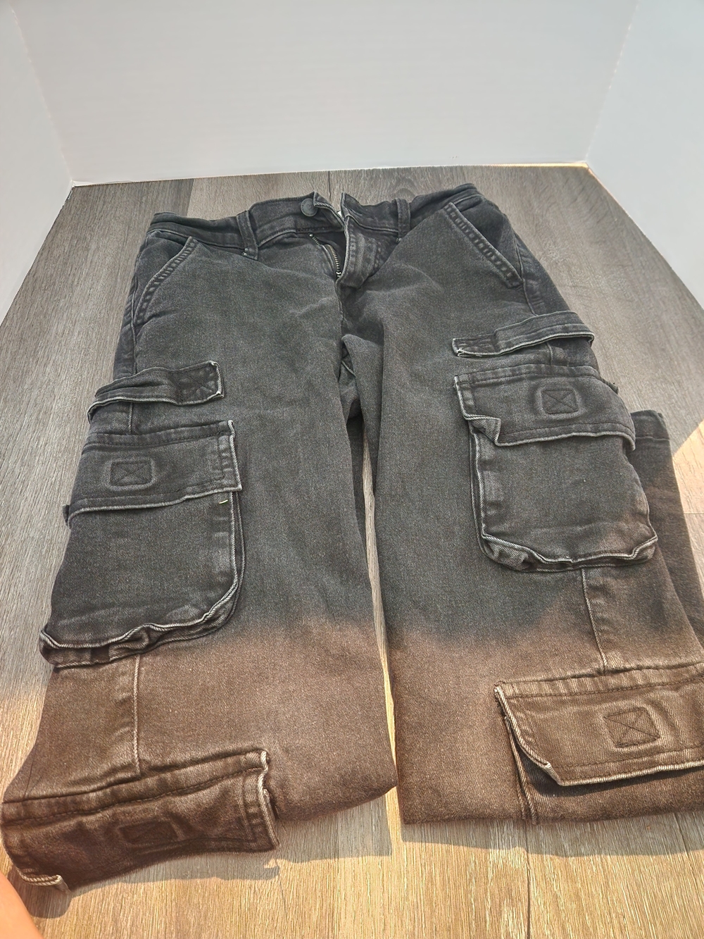Black Cargo Pants with Multiple Pockets Size 1 Womens Junior